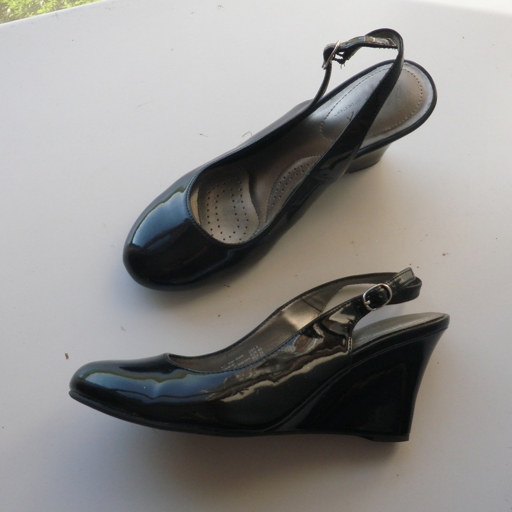 Shiny Black Wedges